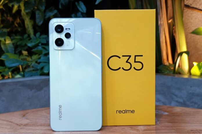 Realme C35